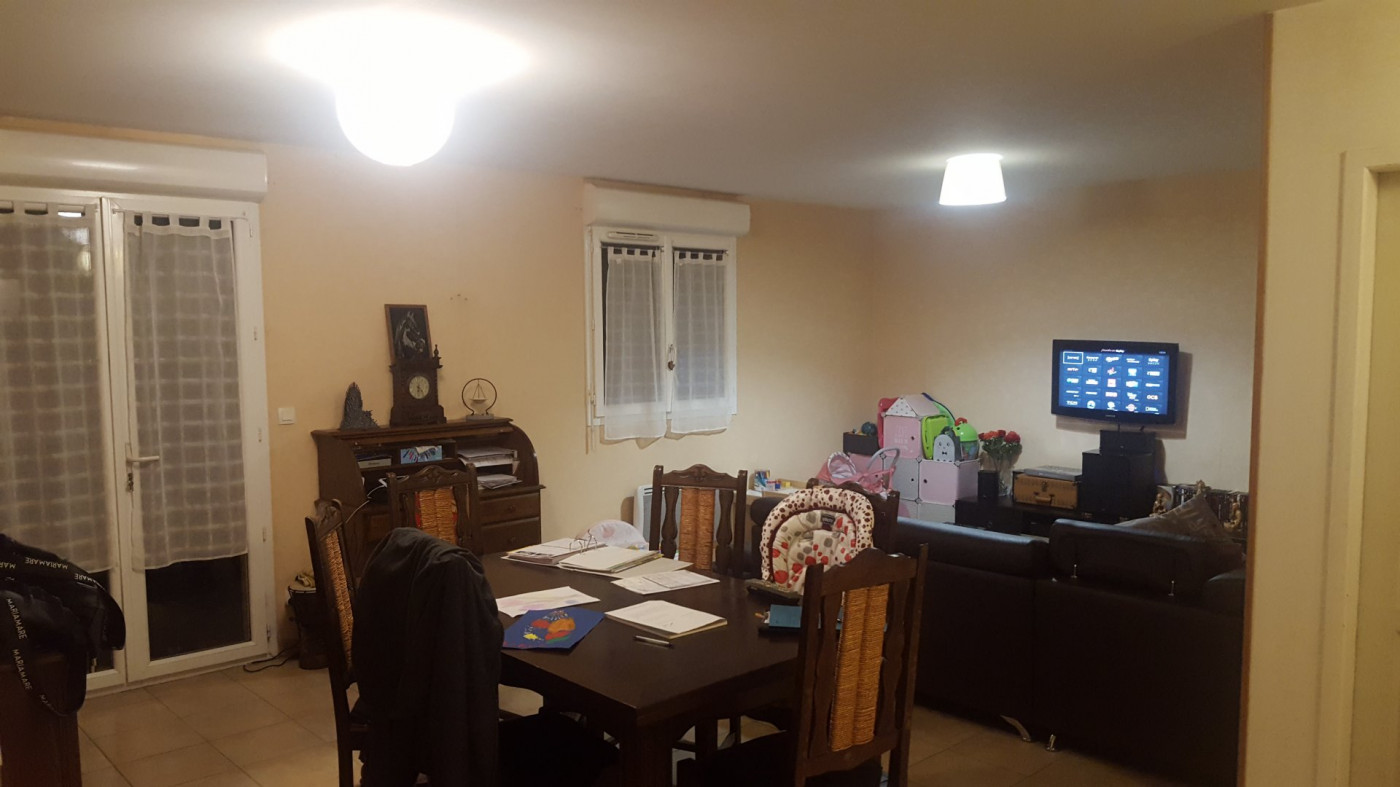 location Maison L'isle-jourdain - Photo 3