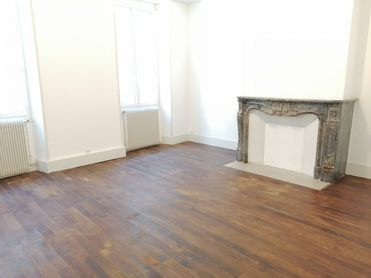 location Appartement L'isle-jourdain - Photo 8
