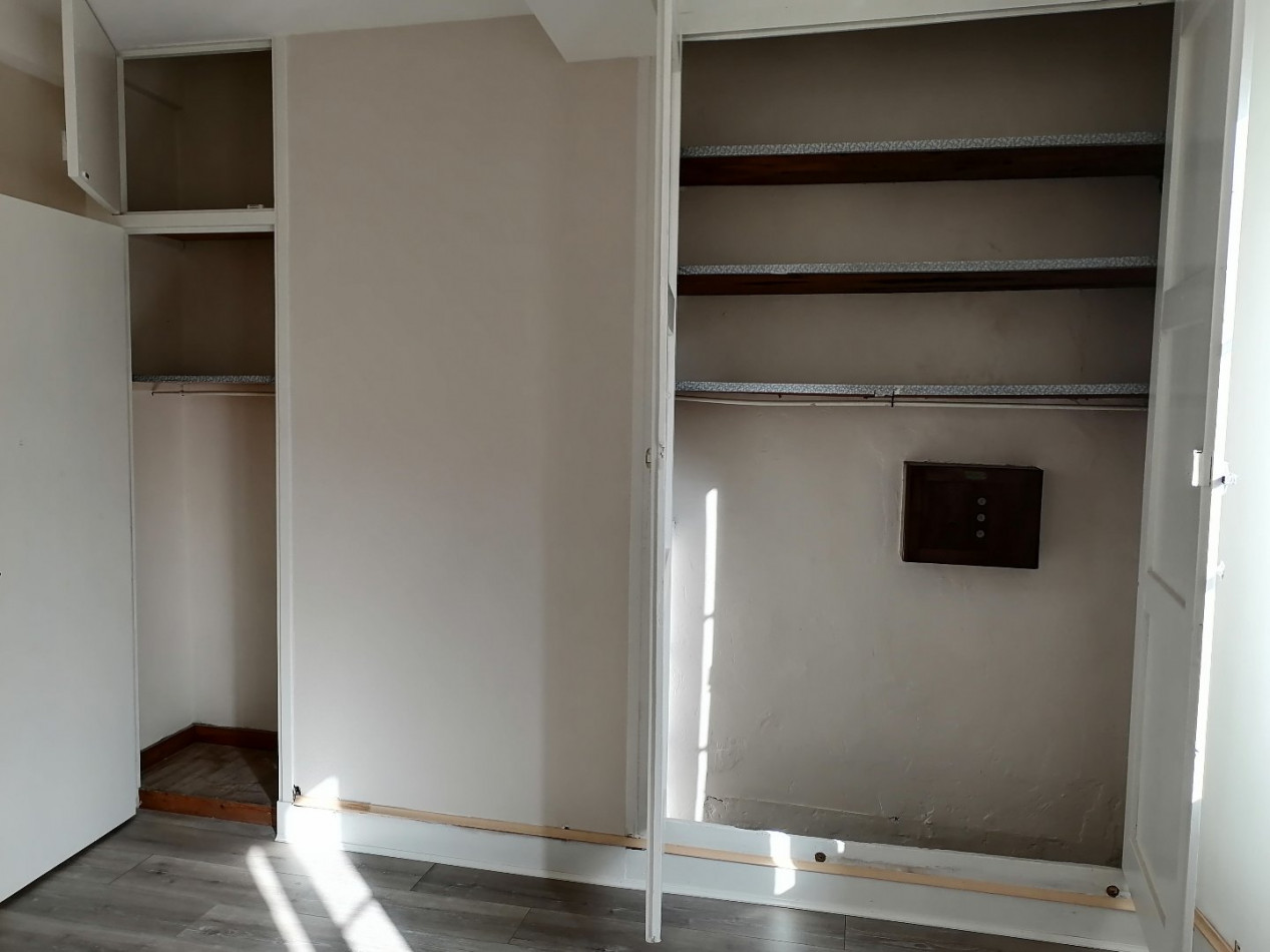 location Appartement L'isle-jourdain - Photo 6