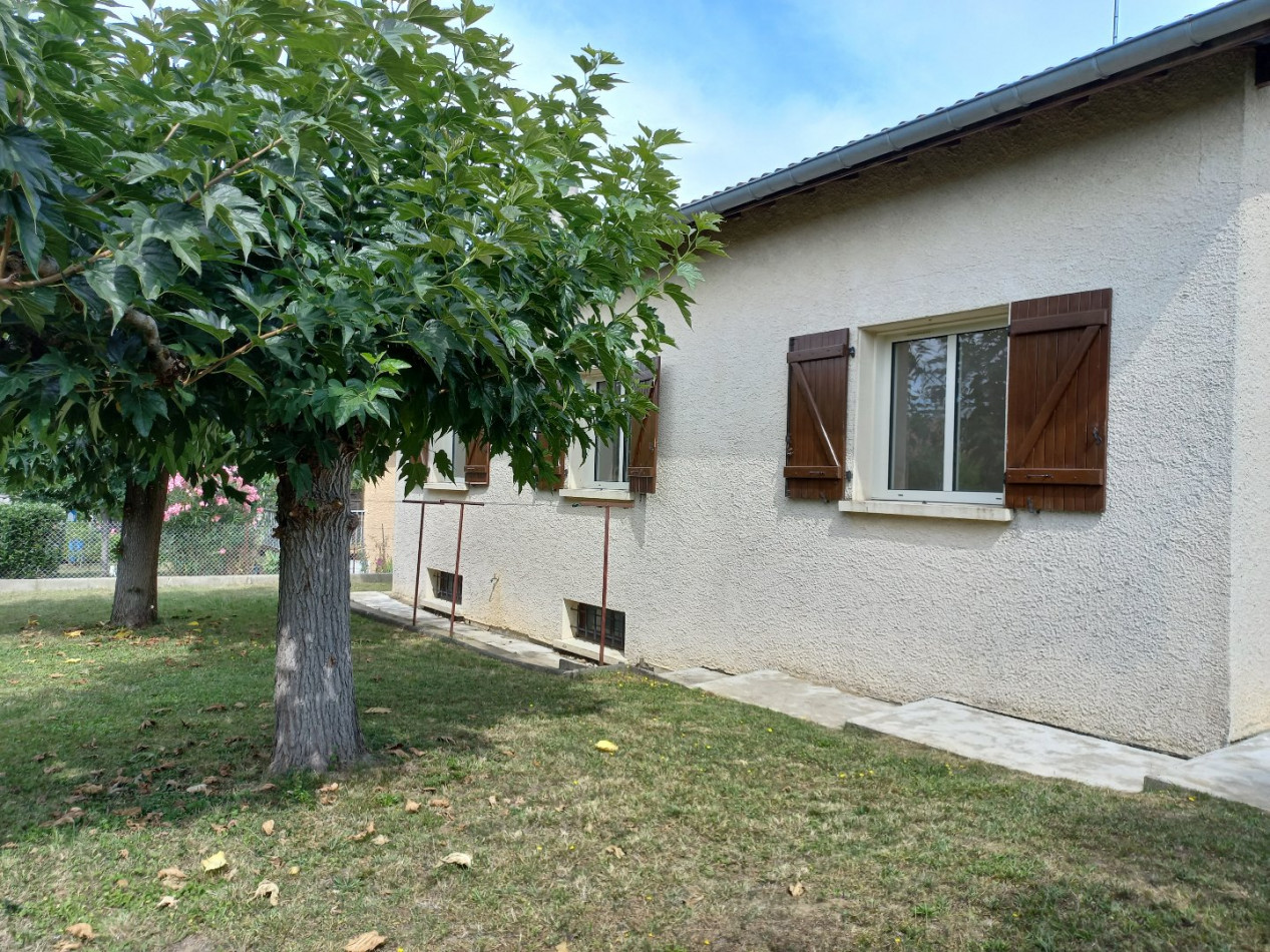 location Maison L'isle-jourdain - Photo 7