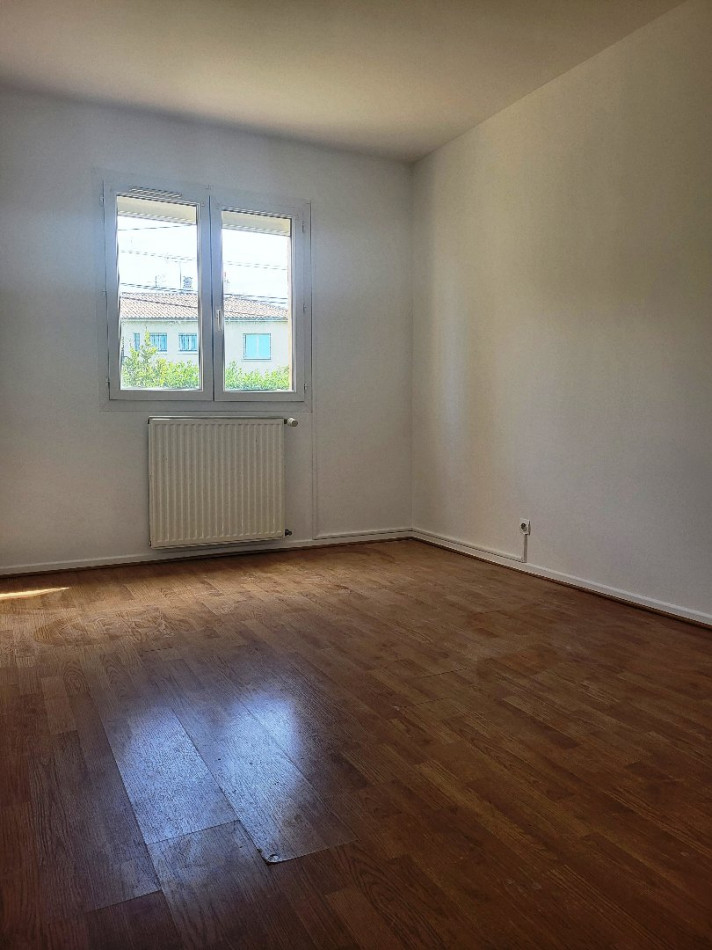 vente Maison L'isle-jourdain - Photo 5