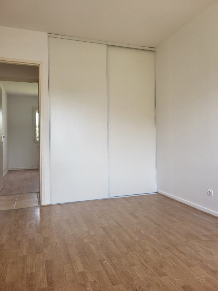 vente Maison L'isle-jourdain - Photo 7