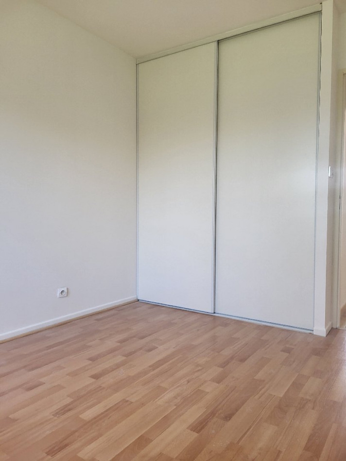 vente Maison L'isle-jourdain - Photo 8