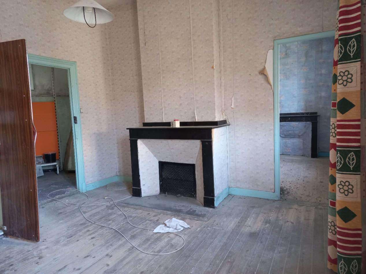 vente Immeuble à rénover L'isle-jourdain - Photo 1