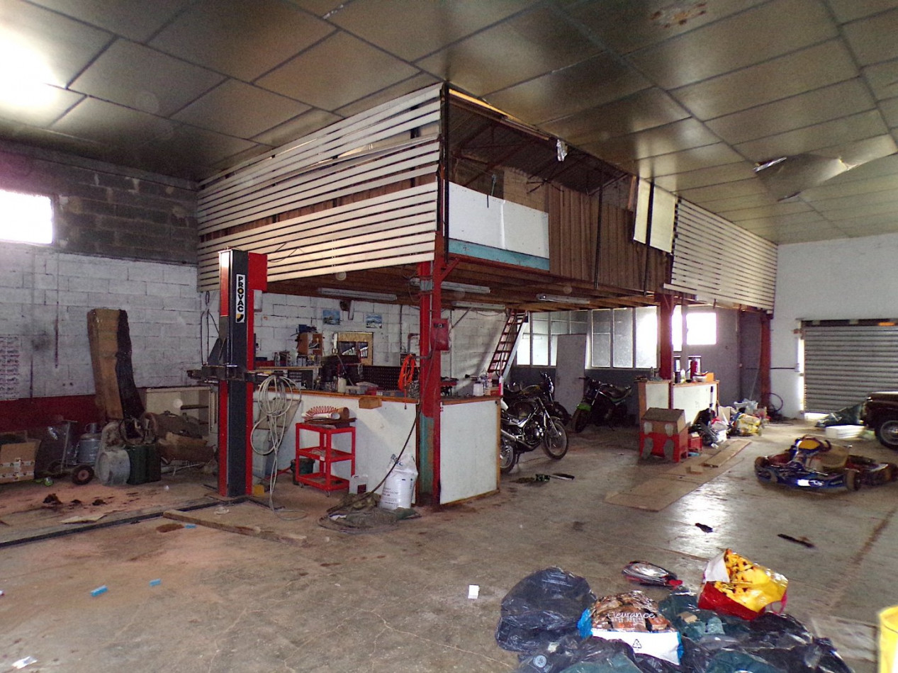 vente Ateliers et bureaux Fleurance - Photo 3