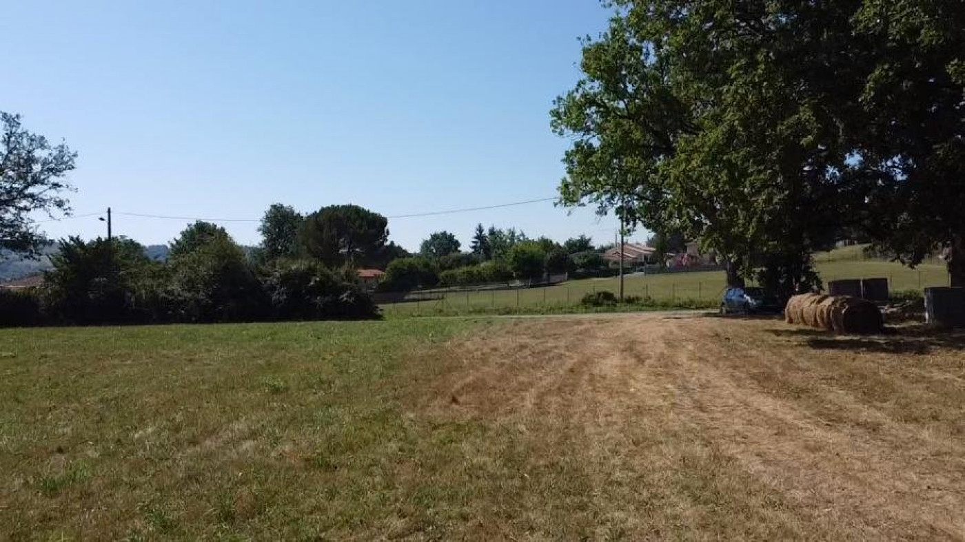 vente Terrain constructible L'isle En Dodon - Photo 1