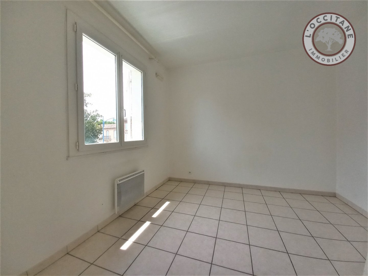 location Appartement L'isle-jourdain - Photo 2