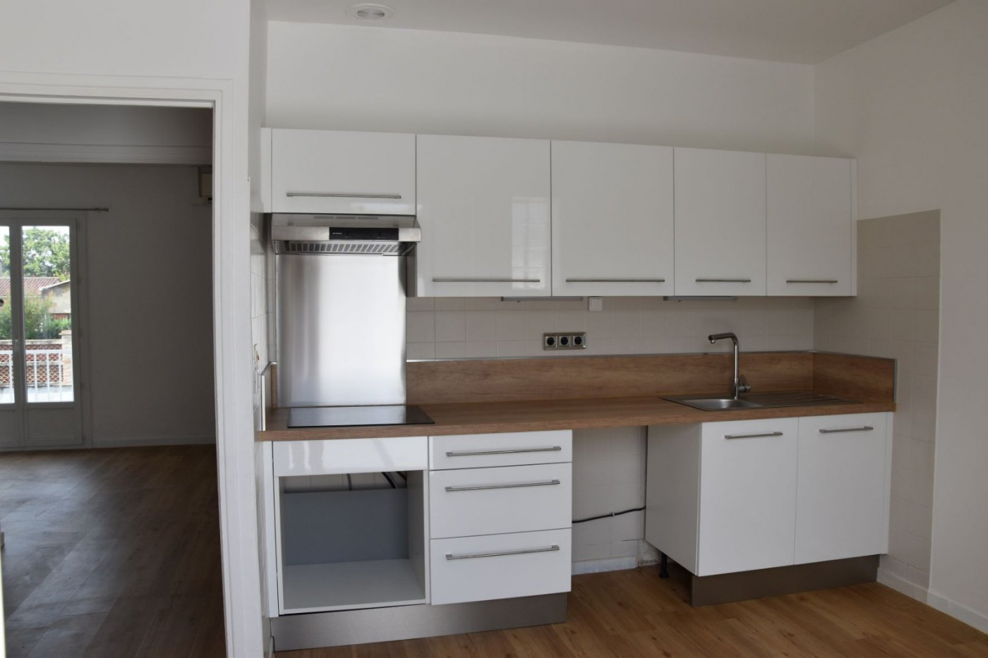 location Appartement rénové L'isle-jourdain - Photo 2