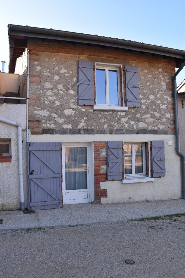 vente Maison L'isle-jourdain - Photo 1