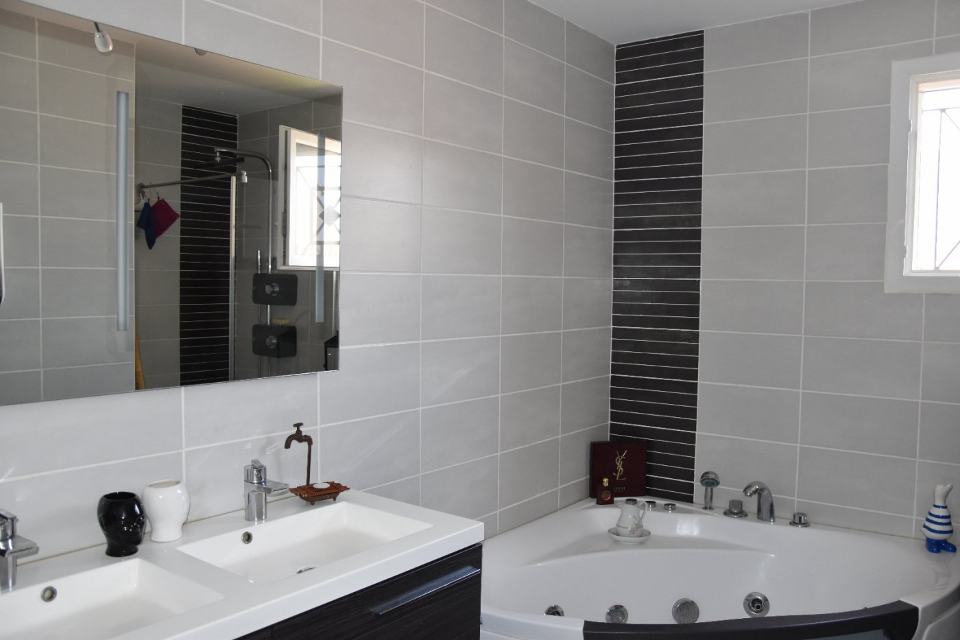 vente Maison L'isle-jourdain - Photo 9