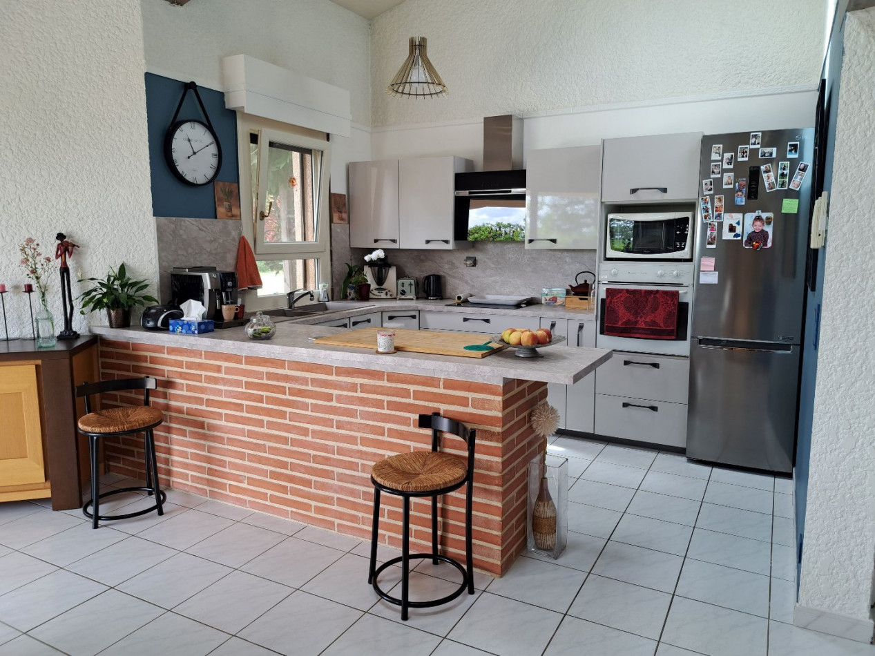 sale Maison L'isle-jourdain - Photo 8