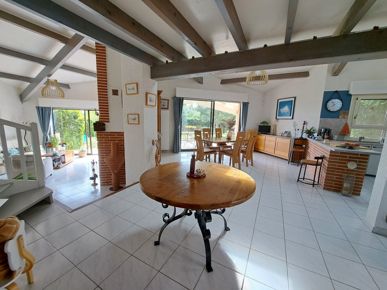 sale Maison L'isle-jourdain - Photo 7