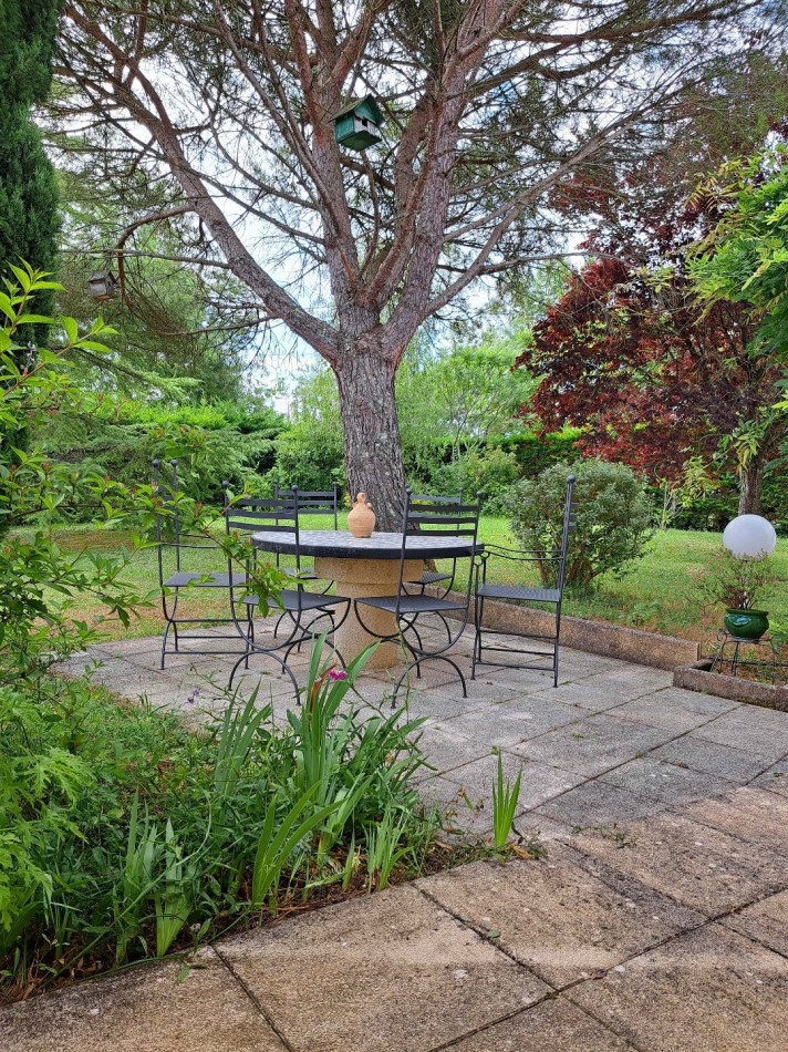 sale Maison L'isle-jourdain - Photo 5