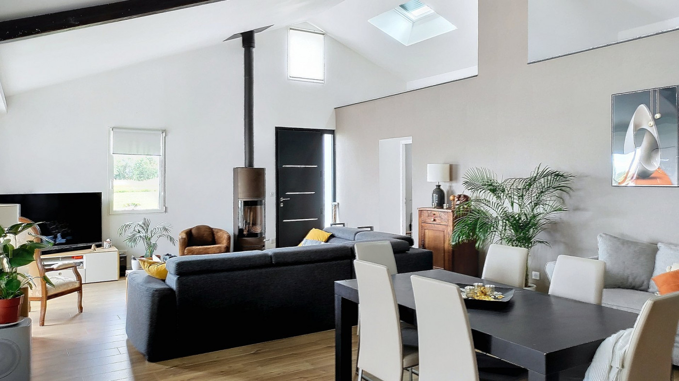 vente Maison de caractère L'isle-jourdain - Photo 3