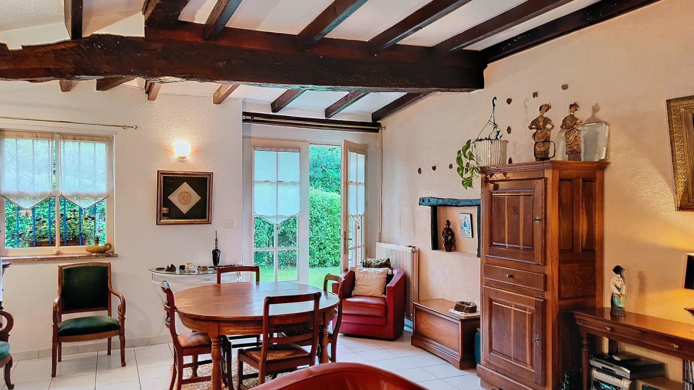 sale Maison de caractère L'isle-jourdain - Photo 6