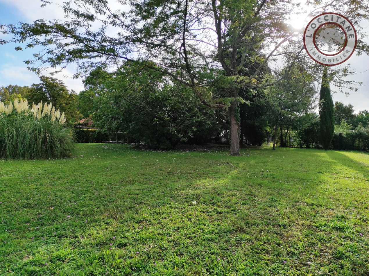 sale Terrain constructible L'isle-jourdain - Photo 1