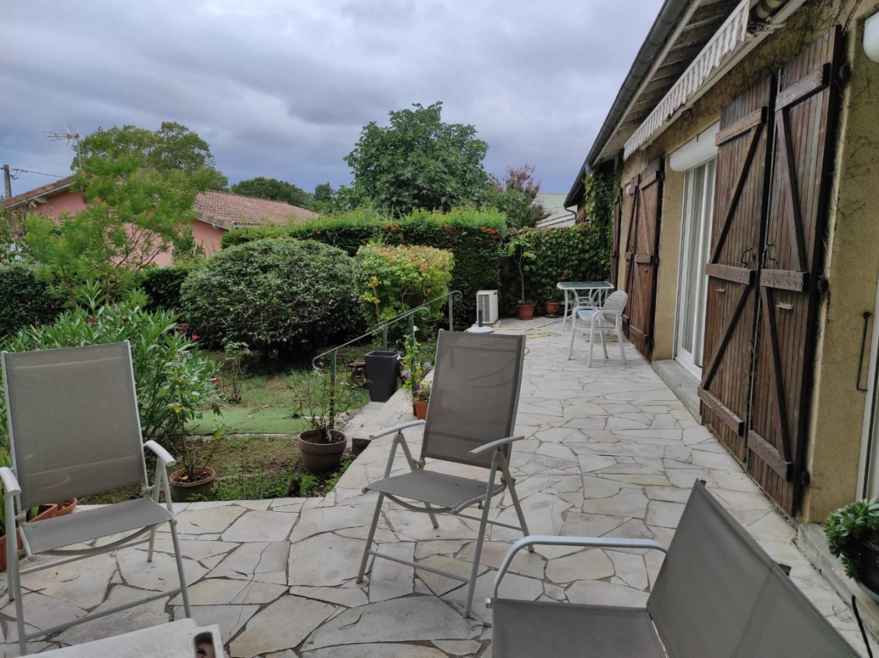 sale Maison L'isle-jourdain - Photo 3
