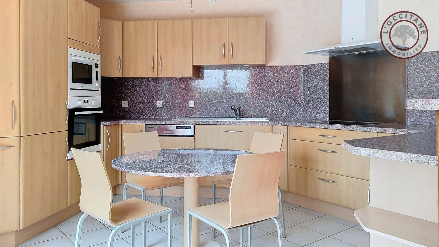 sale Maison L'isle-jourdain - Photo 7
