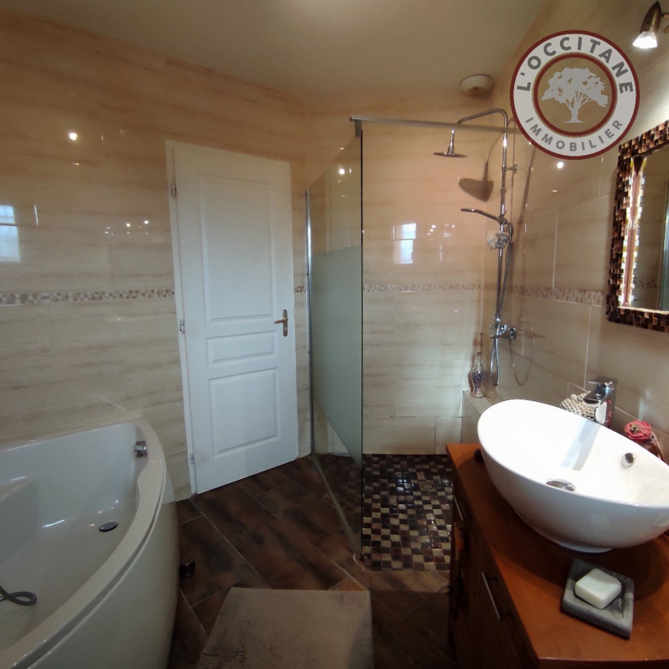 sale Maison L'isle-jourdain - Photo 8