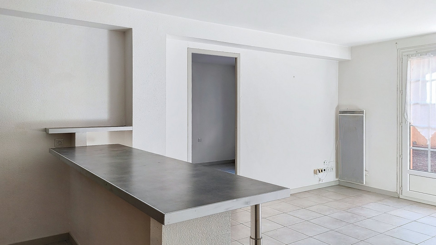 location Appartement L'isle-jourdain - Photo 2