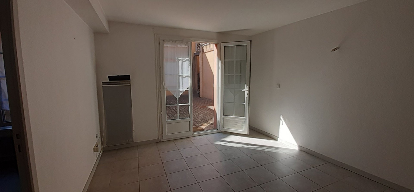 location Appartement L'isle-jourdain - Photo 6
