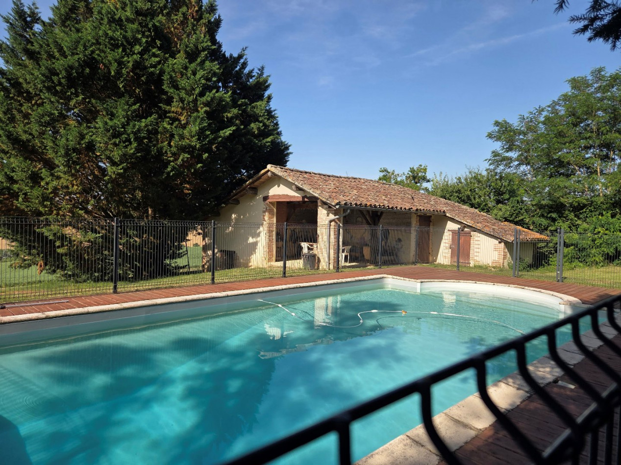 vente Maison de caractère L'isle-jourdain - Photo 2