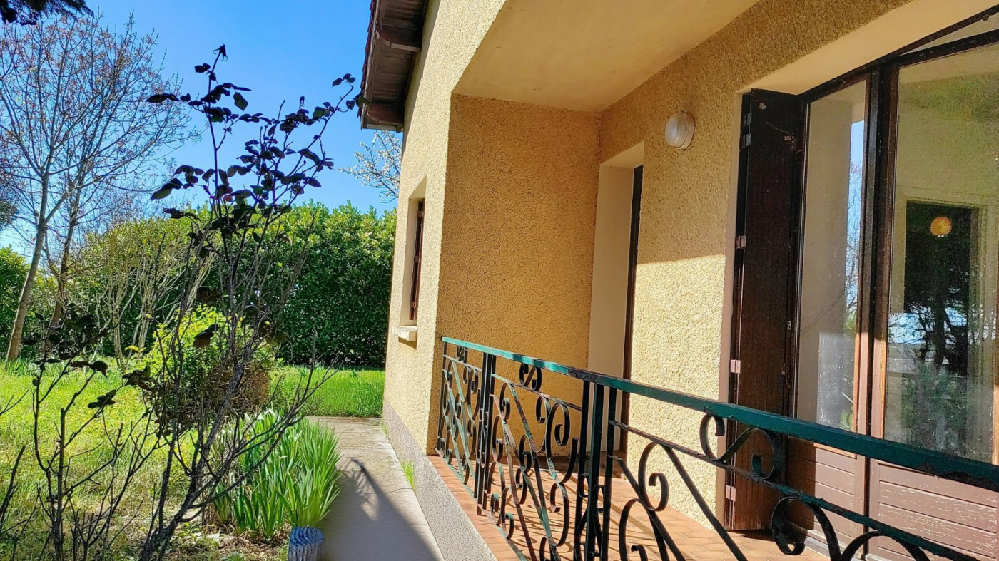 sale Maison L'isle-jourdain - Photo 2