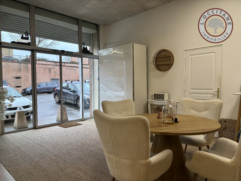 location Local commercial L'isle-jourdain - Photo 4