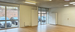 location Local commercial L'isle-jourdain