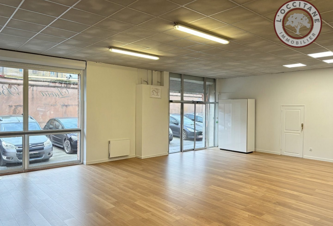 location Local commercial L'isle-jourdain - Photo 1