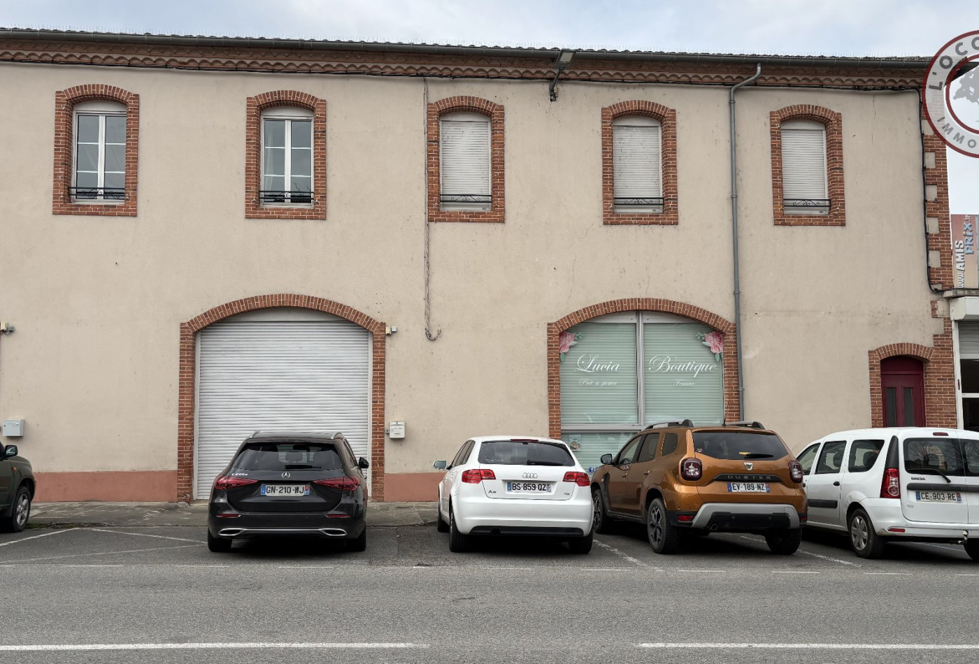 location Local commercial L'isle-jourdain - Photo 4