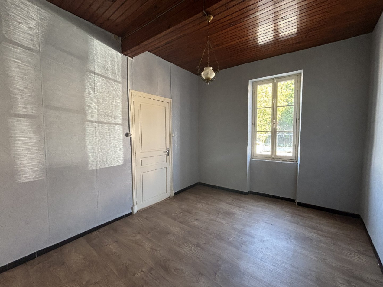 sale Maison L'isle-jourdain - Photo 6