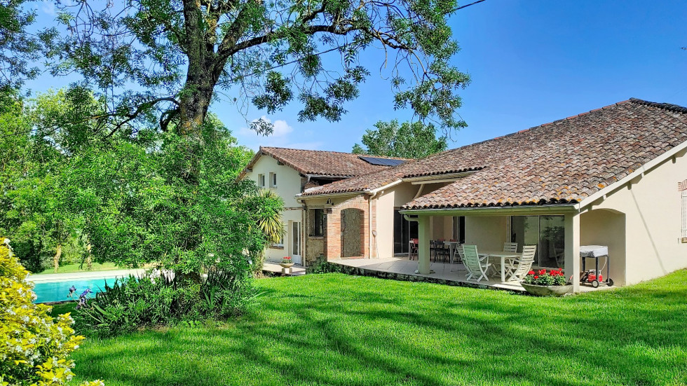 vente Maison de caractère L'isle-jourdain - Photo 1