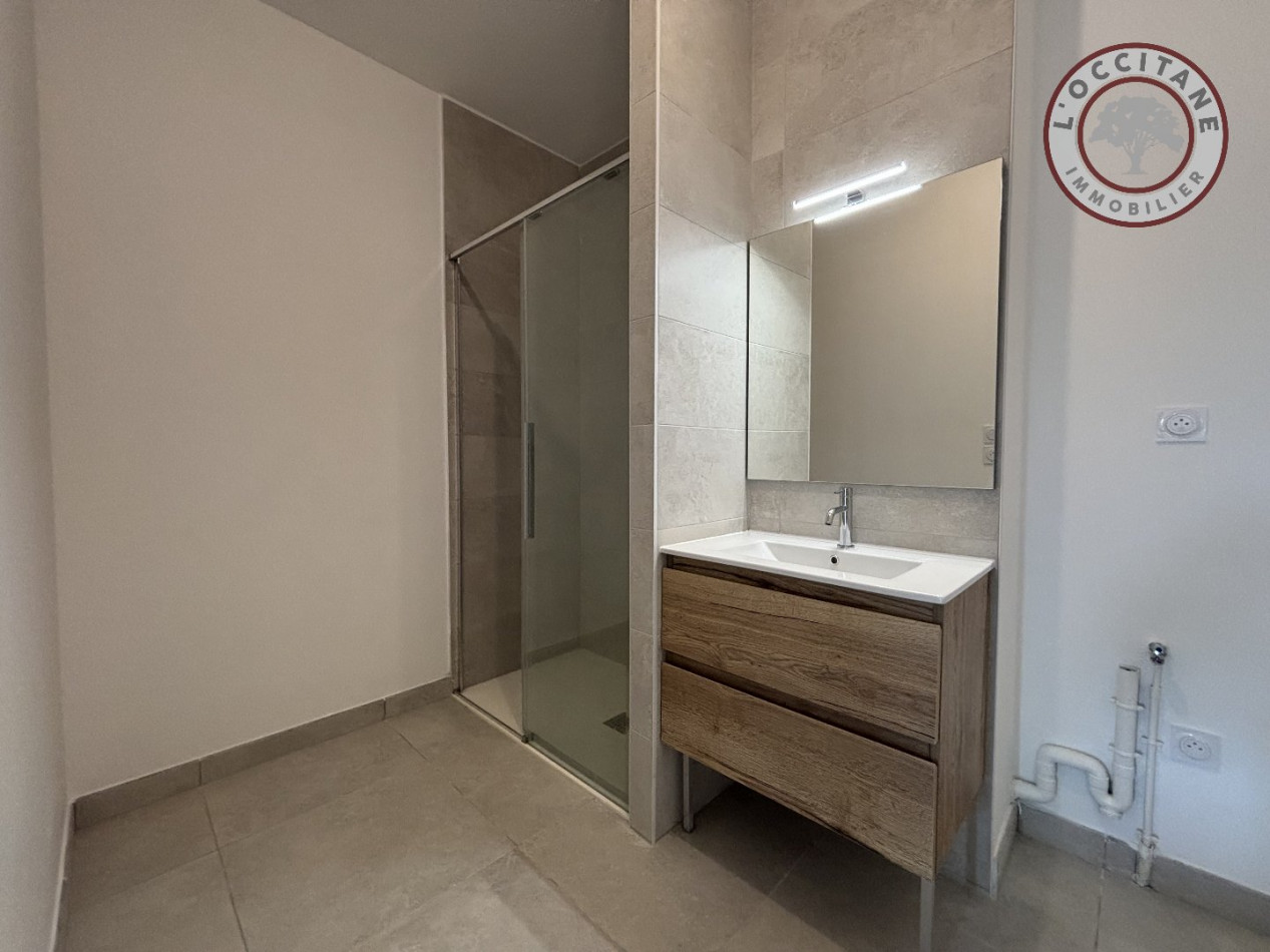location Appartement L'isle-jourdain - Photo 3
