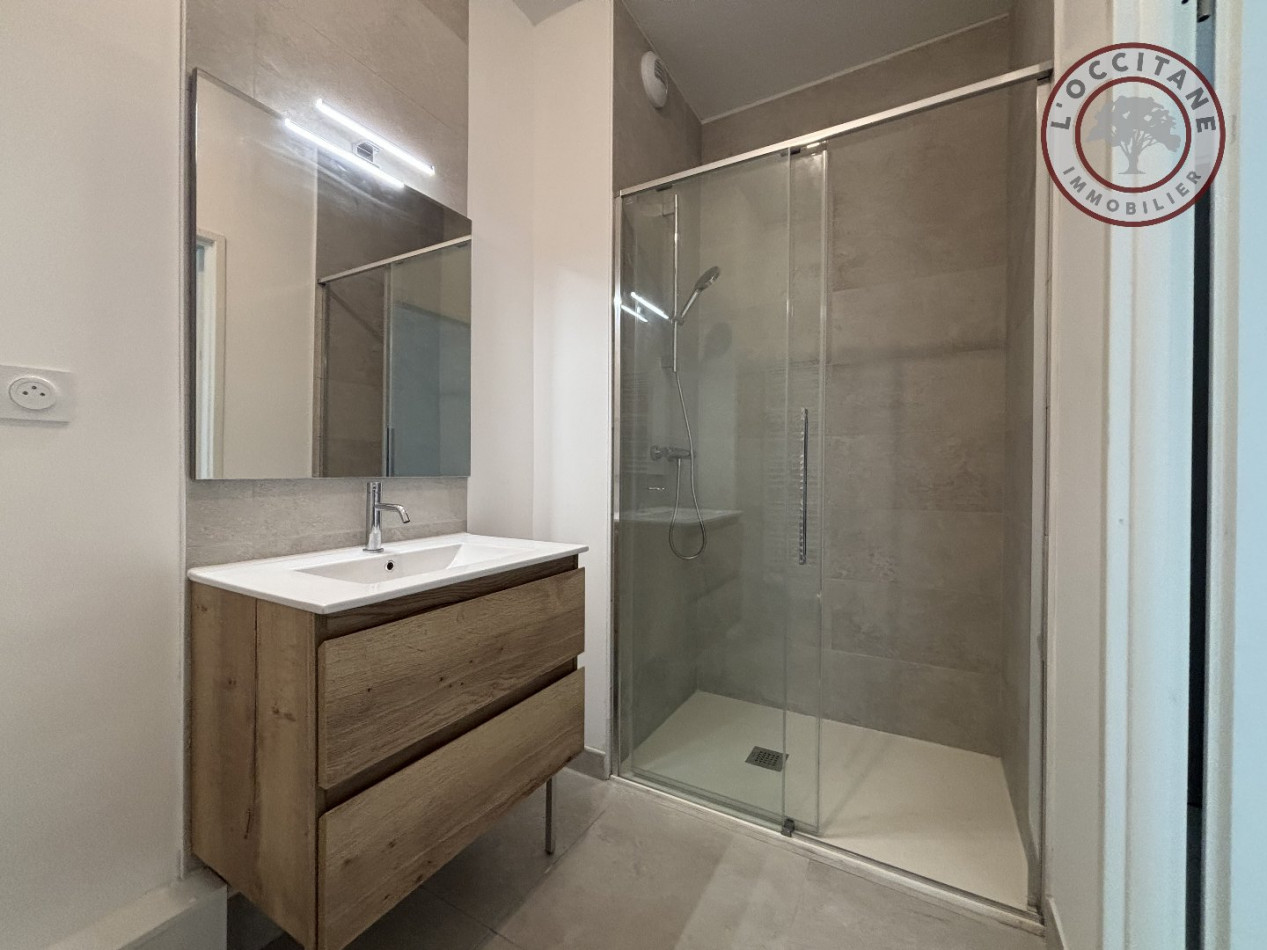 location Appartement L'isle-jourdain - Photo 4