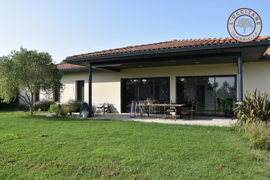 vente Maison L'isle-jourdain - Photo 1