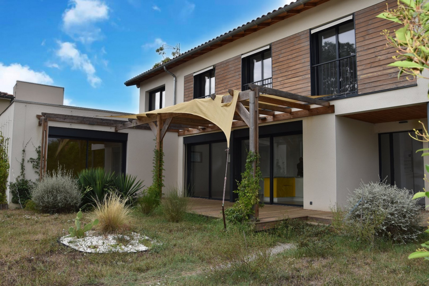vente Maison L'isle-jourdain - Photo 2