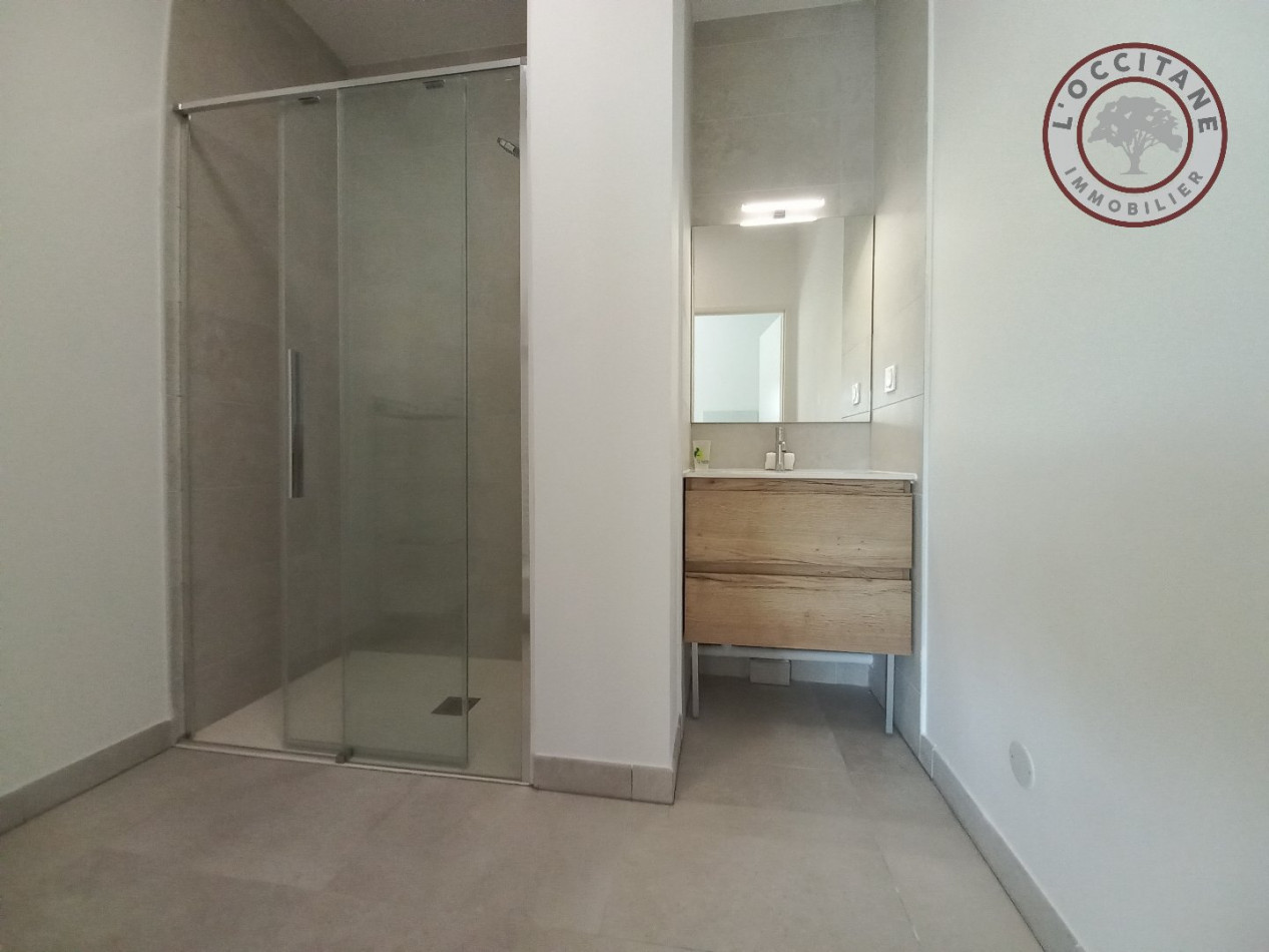 location Appartement L'isle-jourdain - Photo 6