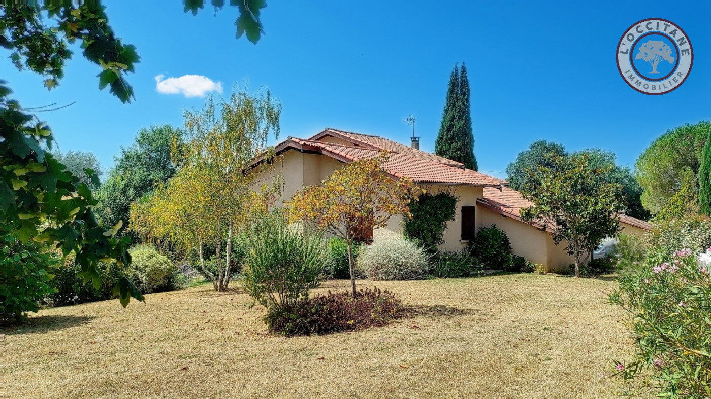 vente Maison L'isle-jourdain - Photo 1
