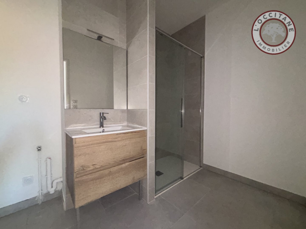 location Appartement L'isle-jourdain - Photo 4