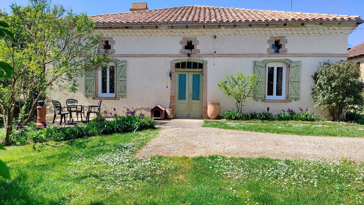 vente Maison de caractère L'isle-jourdain - Photo 1