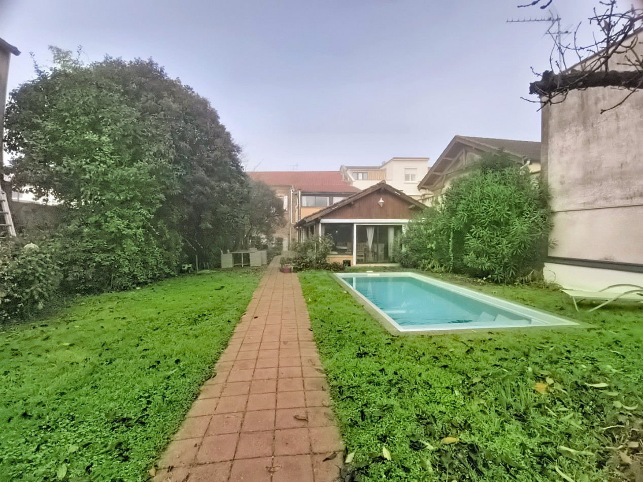 vente Maison de caractère L'isle-jourdain - Photo 2