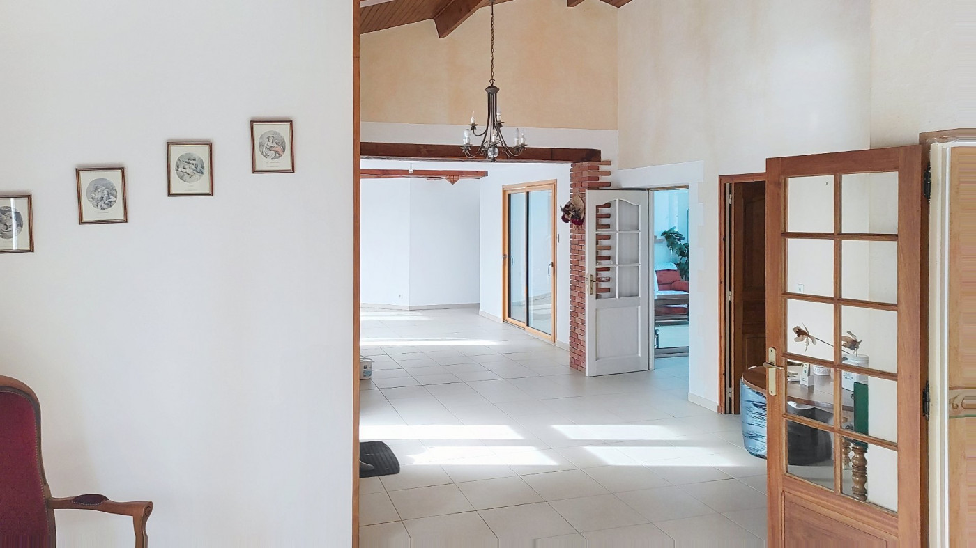 vente Maison L'isle-jourdain - Photo 5