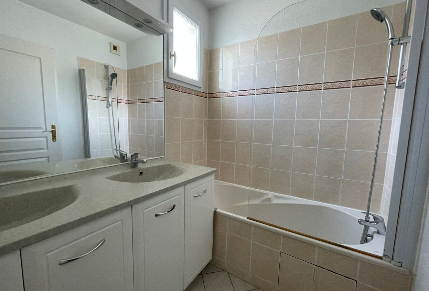 vente Appartement L'isle-jourdain - Photo 4