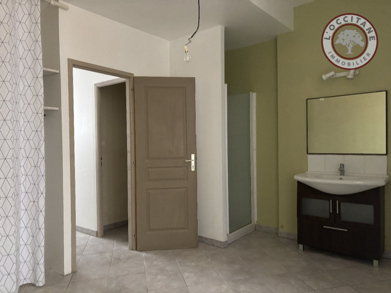 location Appartement L'isle-jourdain - Photo 5