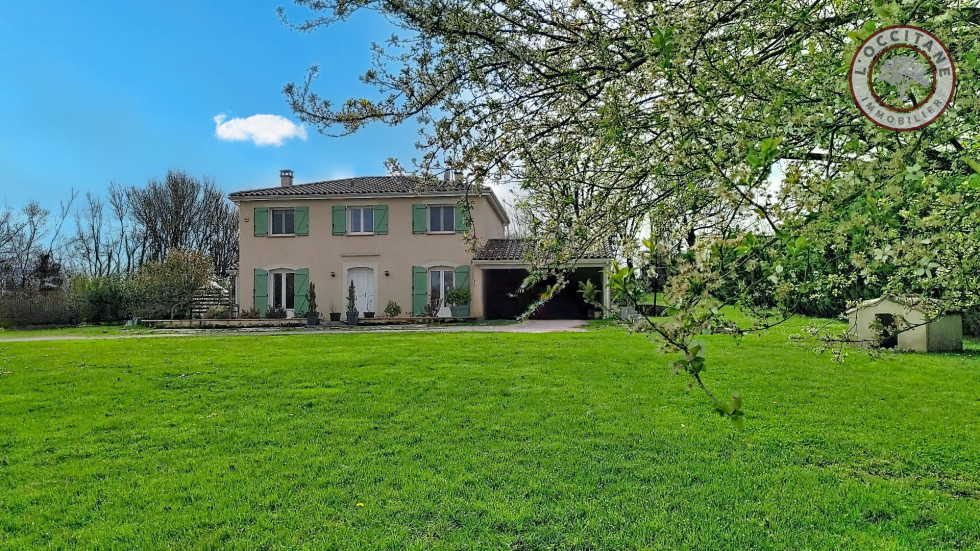 vente Maison L'isle-jourdain - Photo 1