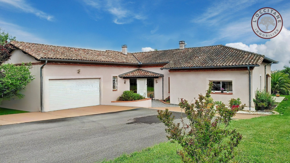 vente Maison L'isle-jourdain - Photo 1