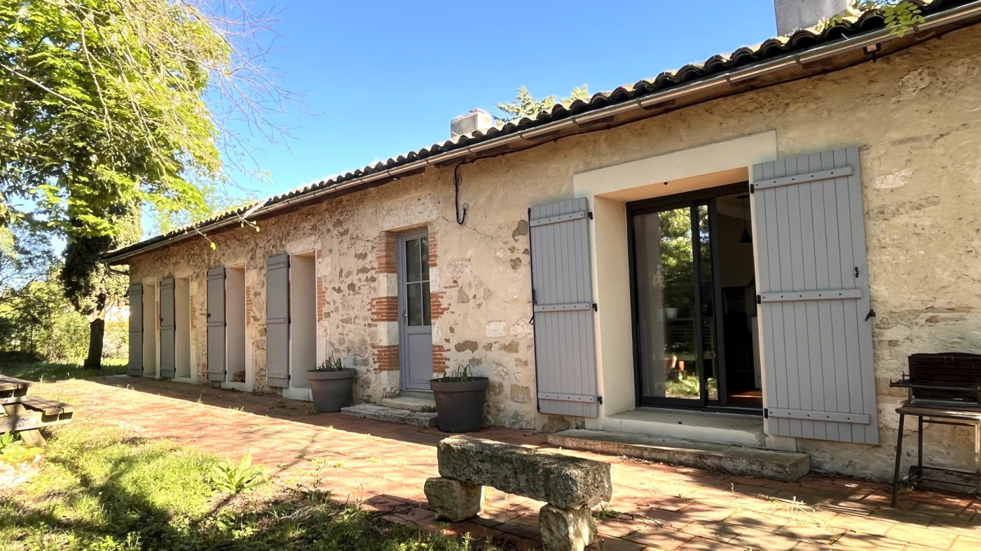 vente Maison de caractère L'isle-jourdain - Photo 1
