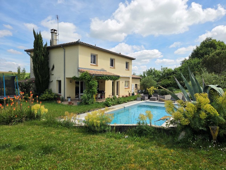 vente Maison L'isle-jourdain - Photo 1