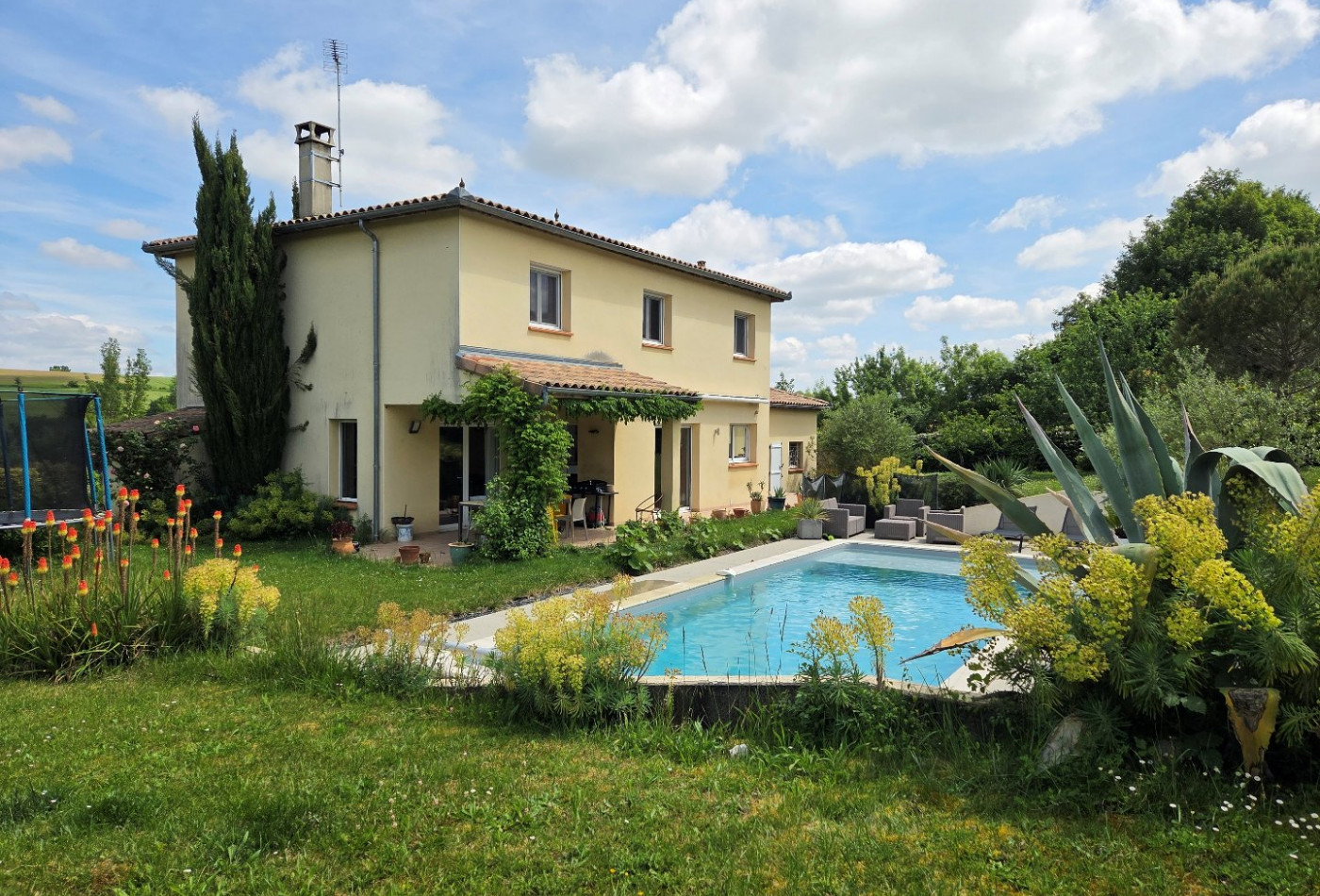 vente Maison L'isle-jourdain - Photo 1